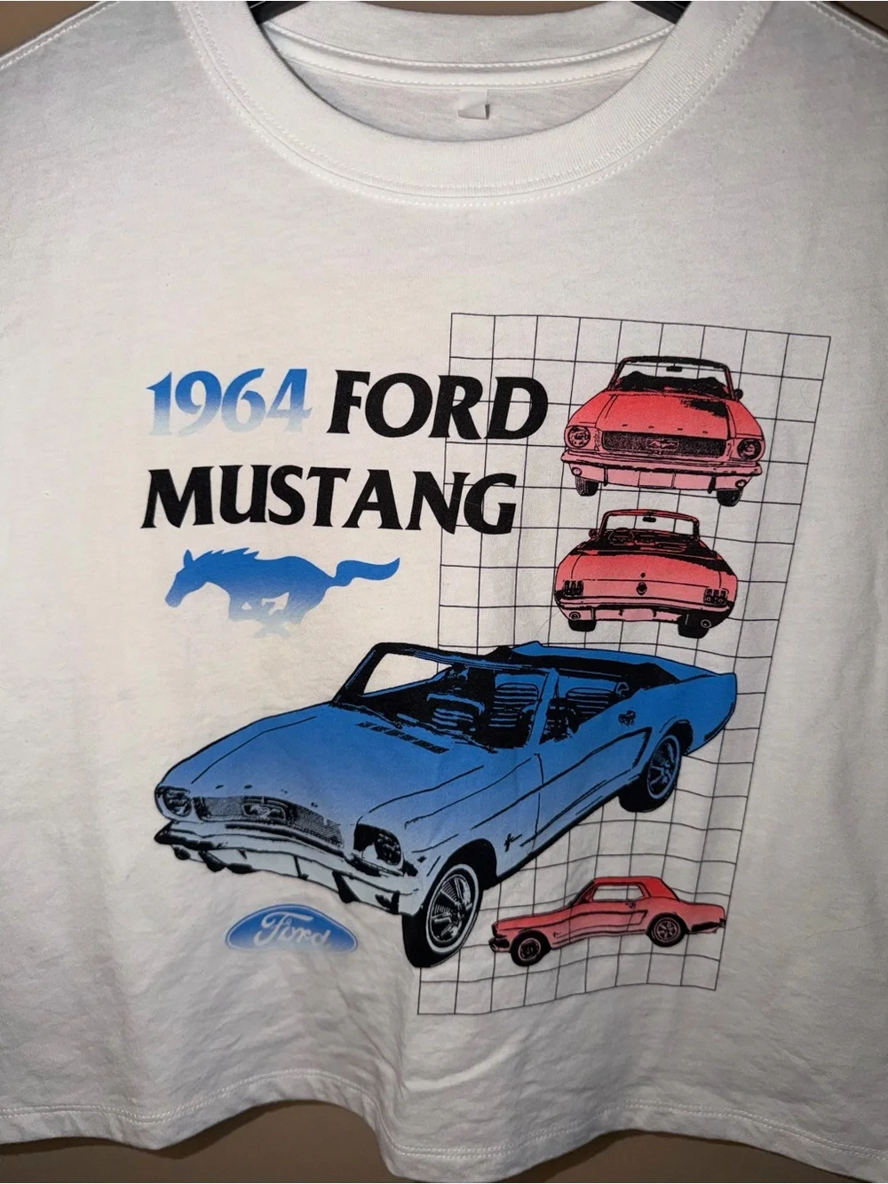 NWOT Unbranded Ford 1964 Mustang Car Logo White Cropped Tee - Picture 3 of 5